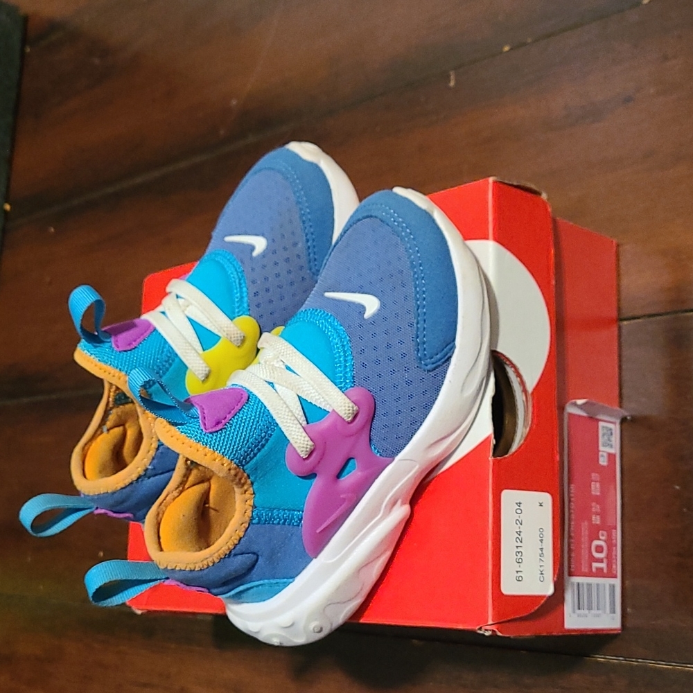 Nike shoes